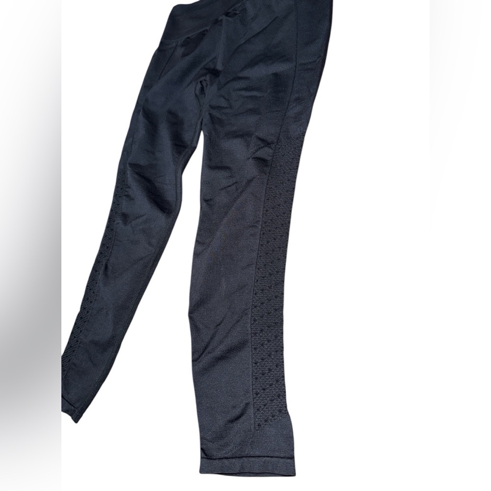 Fabletics Sync Black High-Waisted Perforated Leggings - Picture 4 of 11